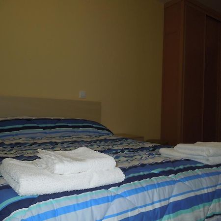 Apartamento Cuatro Torres Madri Exterior foto