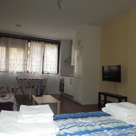 Apartamento Cuatro Torres Madri Exterior foto